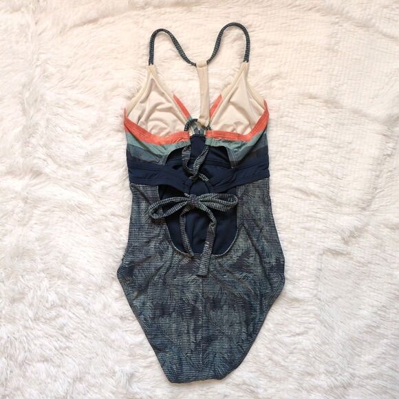 Carve Design Womens XS Dahlia One Piece Bathing Suit Stripe Navy Blue Swim Beach - Picture 7 of 10